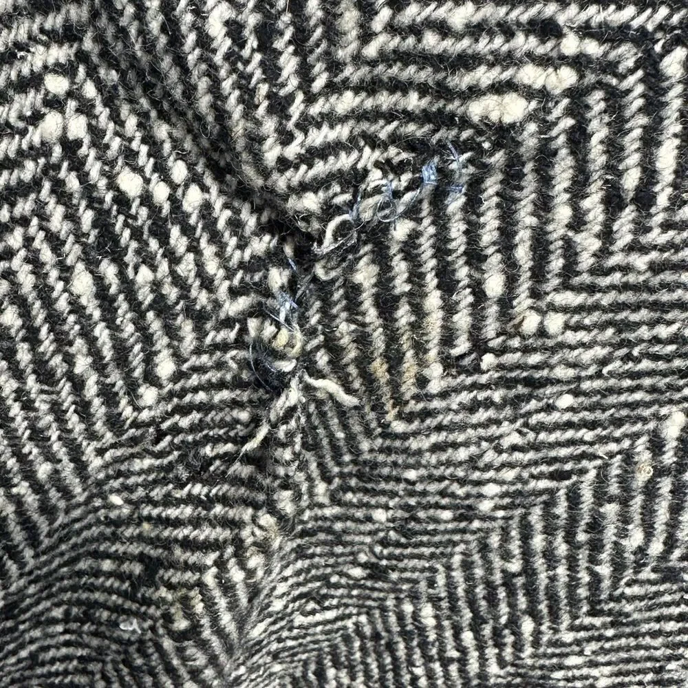 Vintage 80’s wool Herringbone dark academia Cape Cloak Damaged - Picture 9 of 11